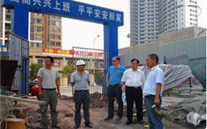 张龙义董事长视察慰问泛亚电竞燃气股份有限公司办公大楼建设基地